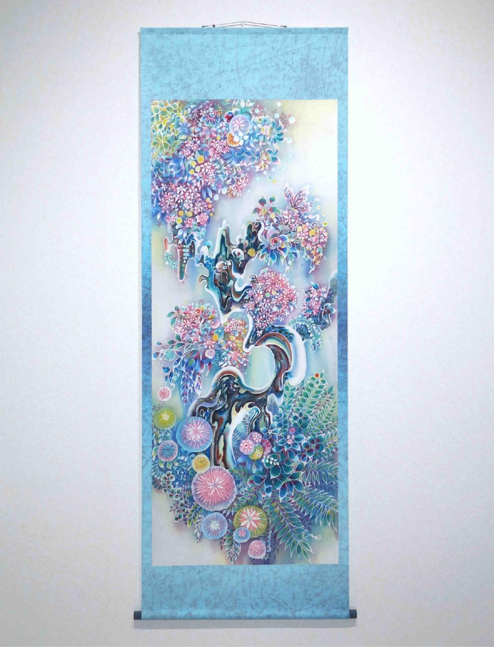 "天彩珠花樹図"