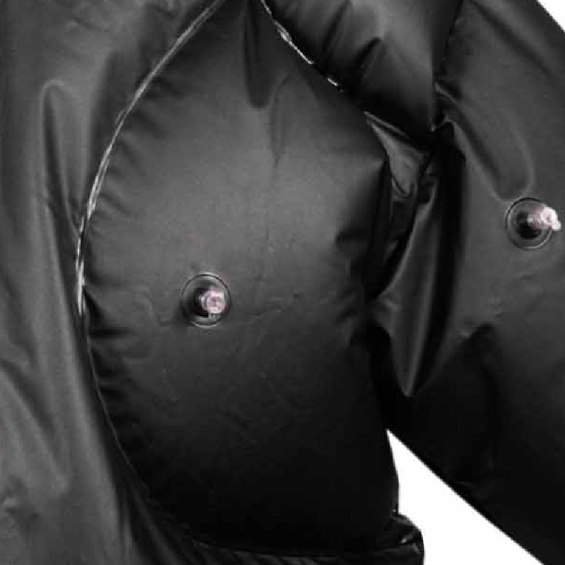 "Inflatable jacket Warp on the Parallel Universe"MICHIKO KOSHINO with CASE-K MOONSHINE